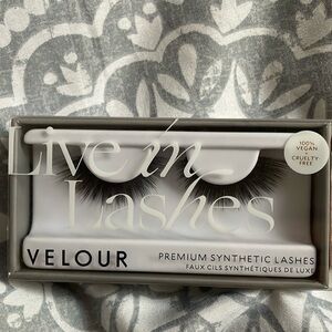 Velour premium synthetic lashes fluff’n think